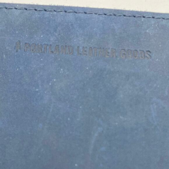 Portland Leather Goods Women’s Accordion Zip Wallet Blue Leather - Picture 2 of 6